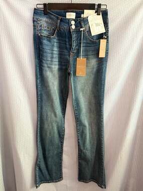 Angels Forever Young Everflex Curvy Bootcut Jeans, High Rise, Size 6/28 - NWT